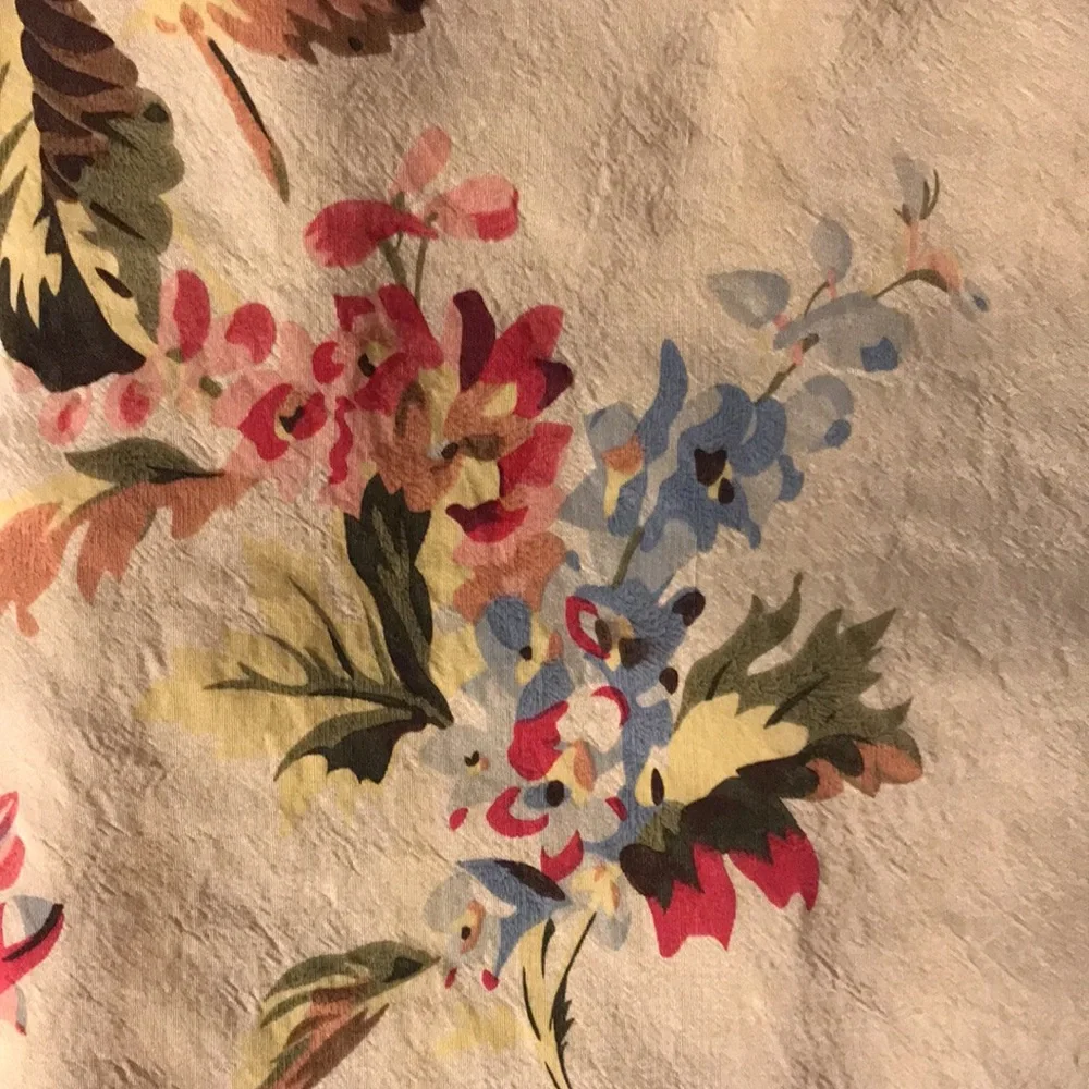 Rodeo Home Silk Floral Table Runner Ruffle Red Pink Roses Golden Yellow Cottage